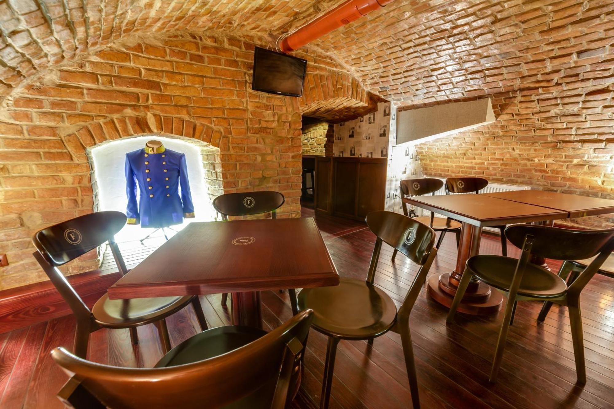 Franz Hotel&Restaurant Ivano-Frankivsk Exterior photo