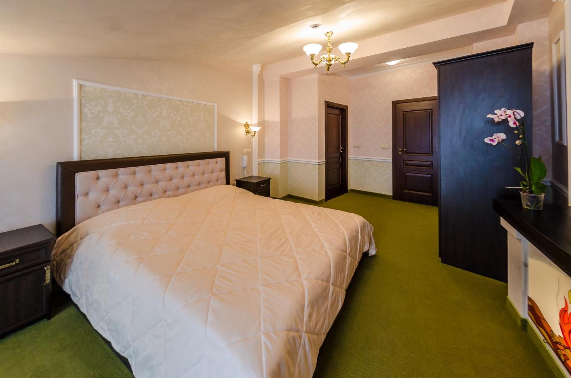 Franz Hotel&Restaurant Ivano-Frankivsk Room photo